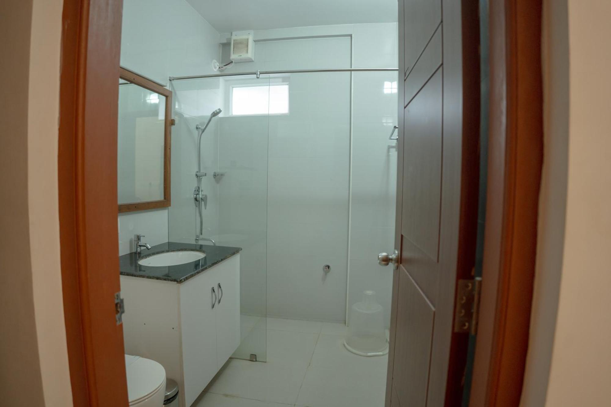 Daffodils Luxury Airport Suites Kochi 外观 照片