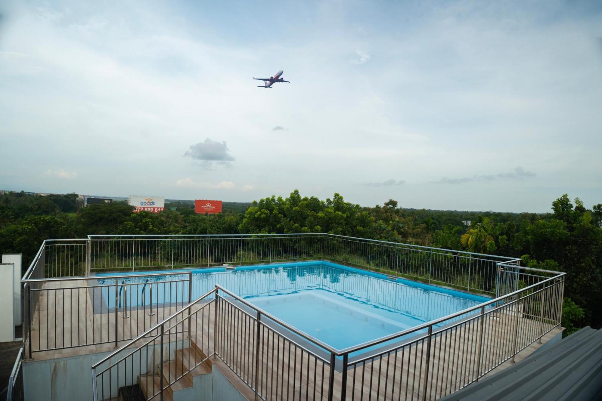 Daffodils Luxury Airport Suites Kochi 外观 照片